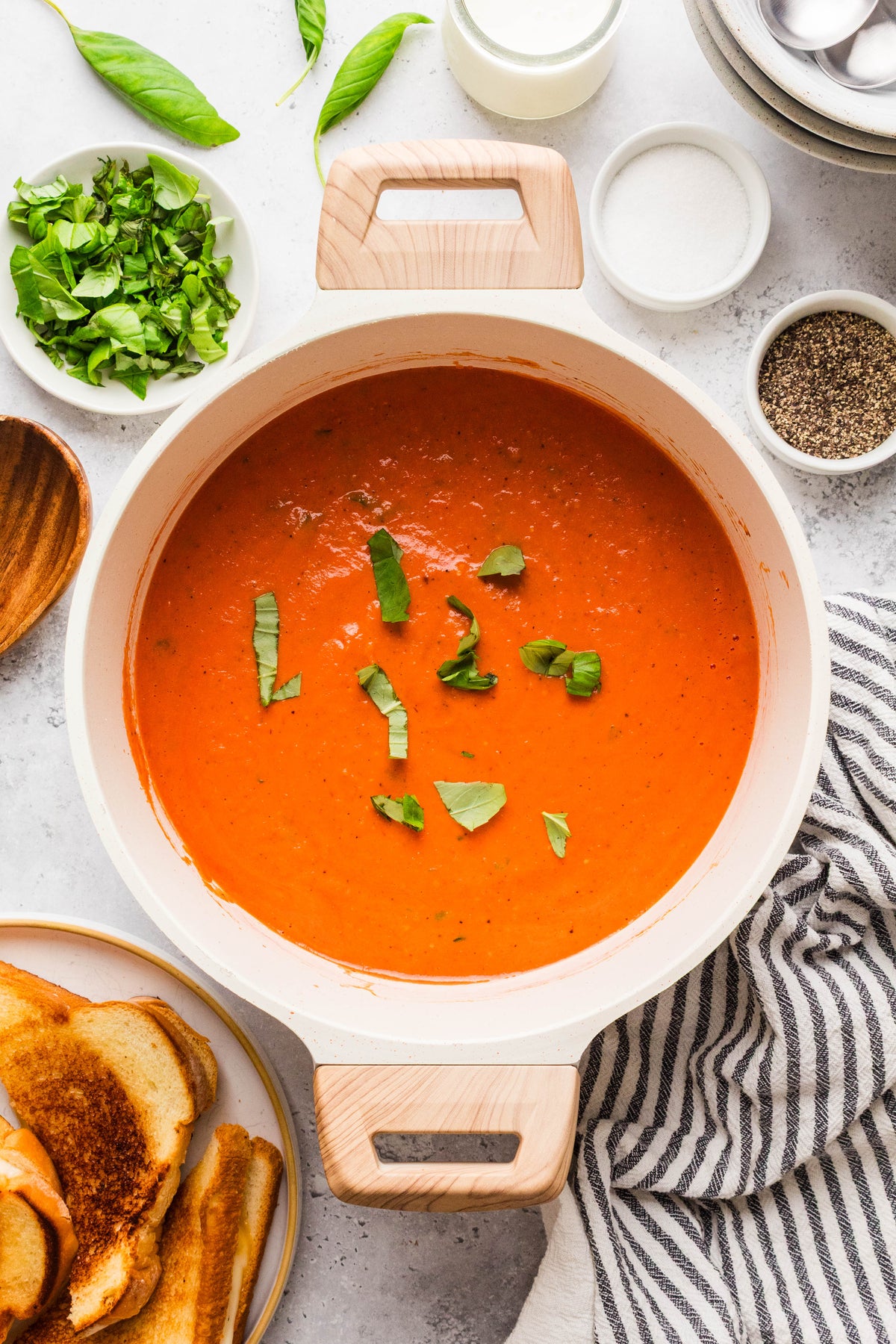 Tomato Basil Bisque